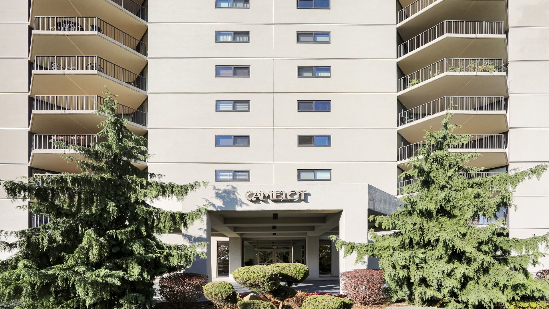 Luxurious CAMELOT High Rise