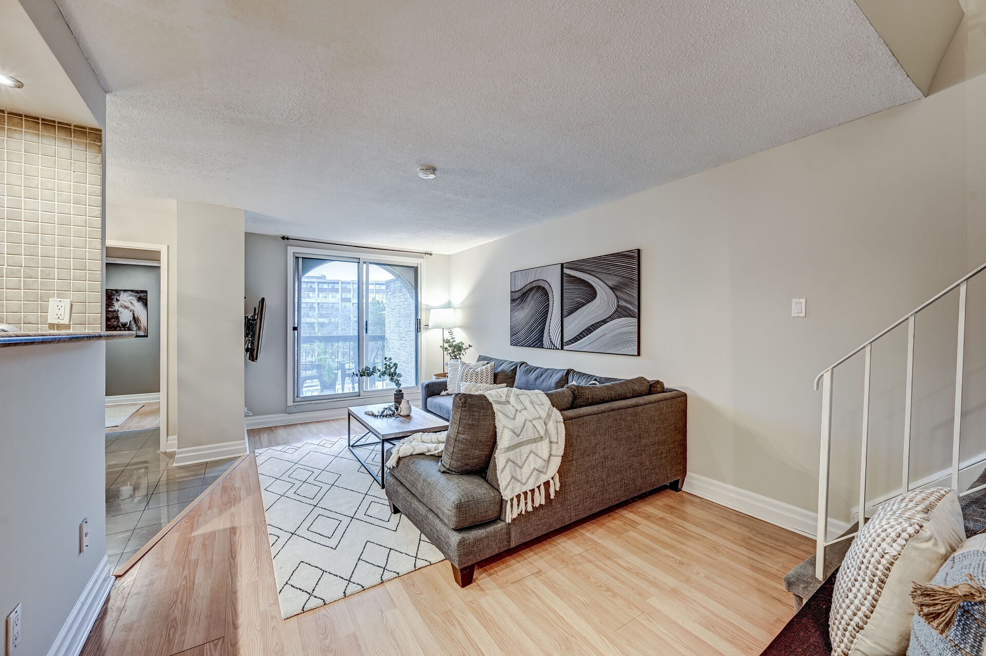 2095 Roche Court, #268, Mississauga, ON L5K 2C8