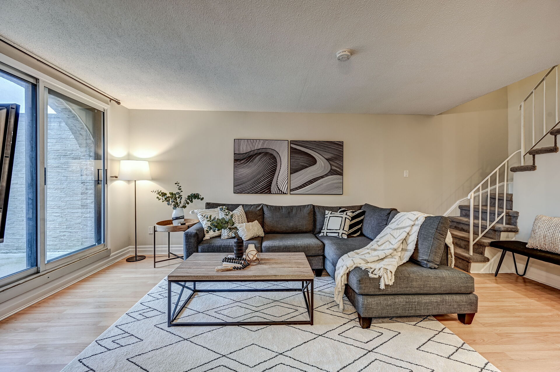 2095 Roche Court, #268, Mississauga, ON L5K 2C8