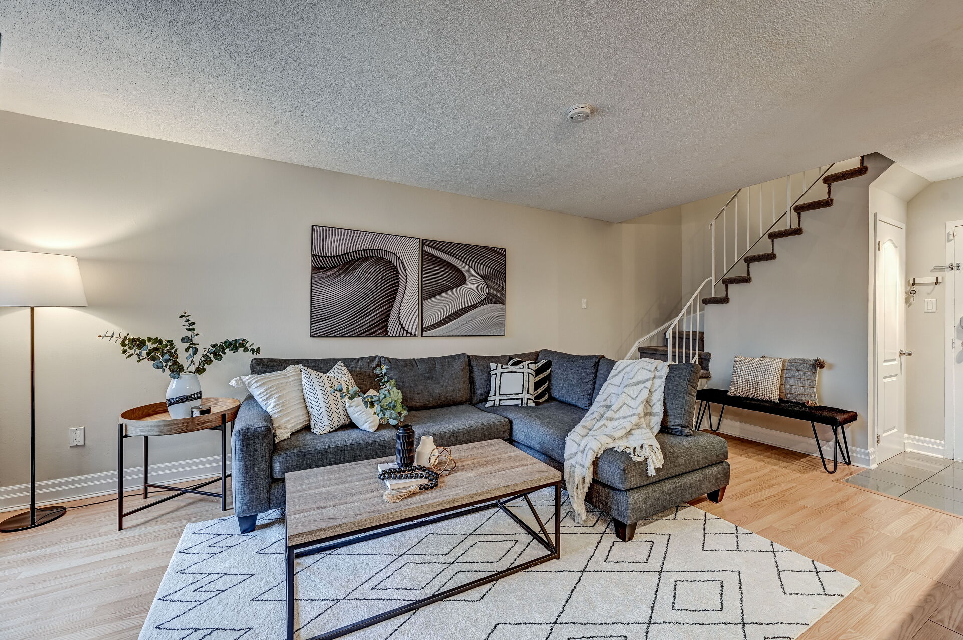 2095 Roche Court, #268, Mississauga, ON L5K 2C8