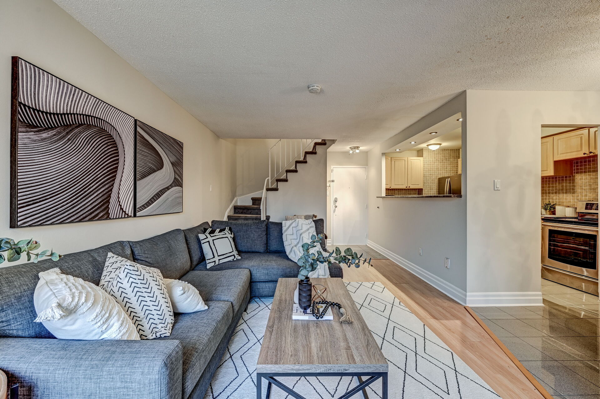 2095 Roche Court, #268, Mississauga, ON L5K 2C8
