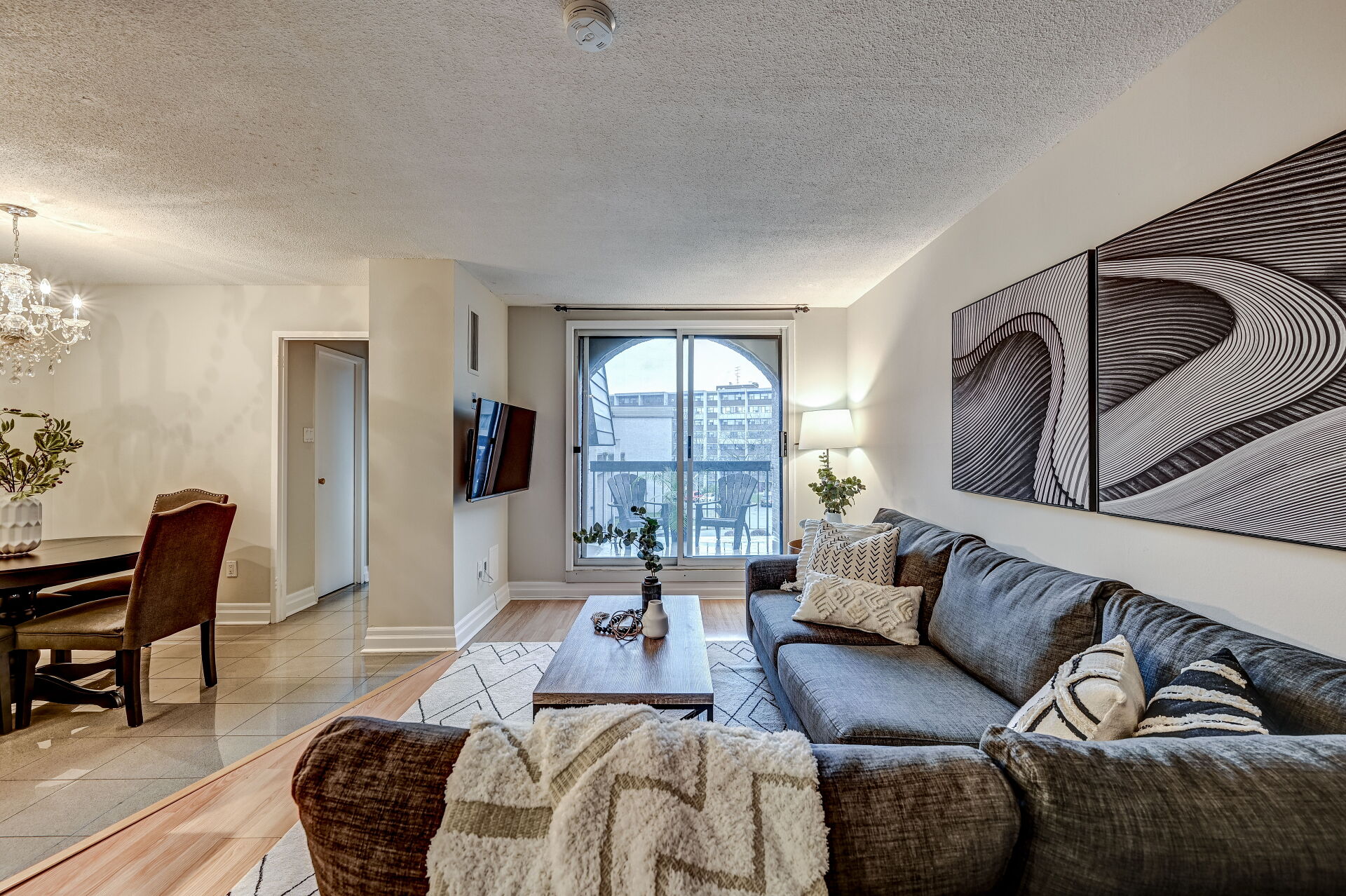 2095 Roche Court, #268, Mississauga, ON L5K 2C8