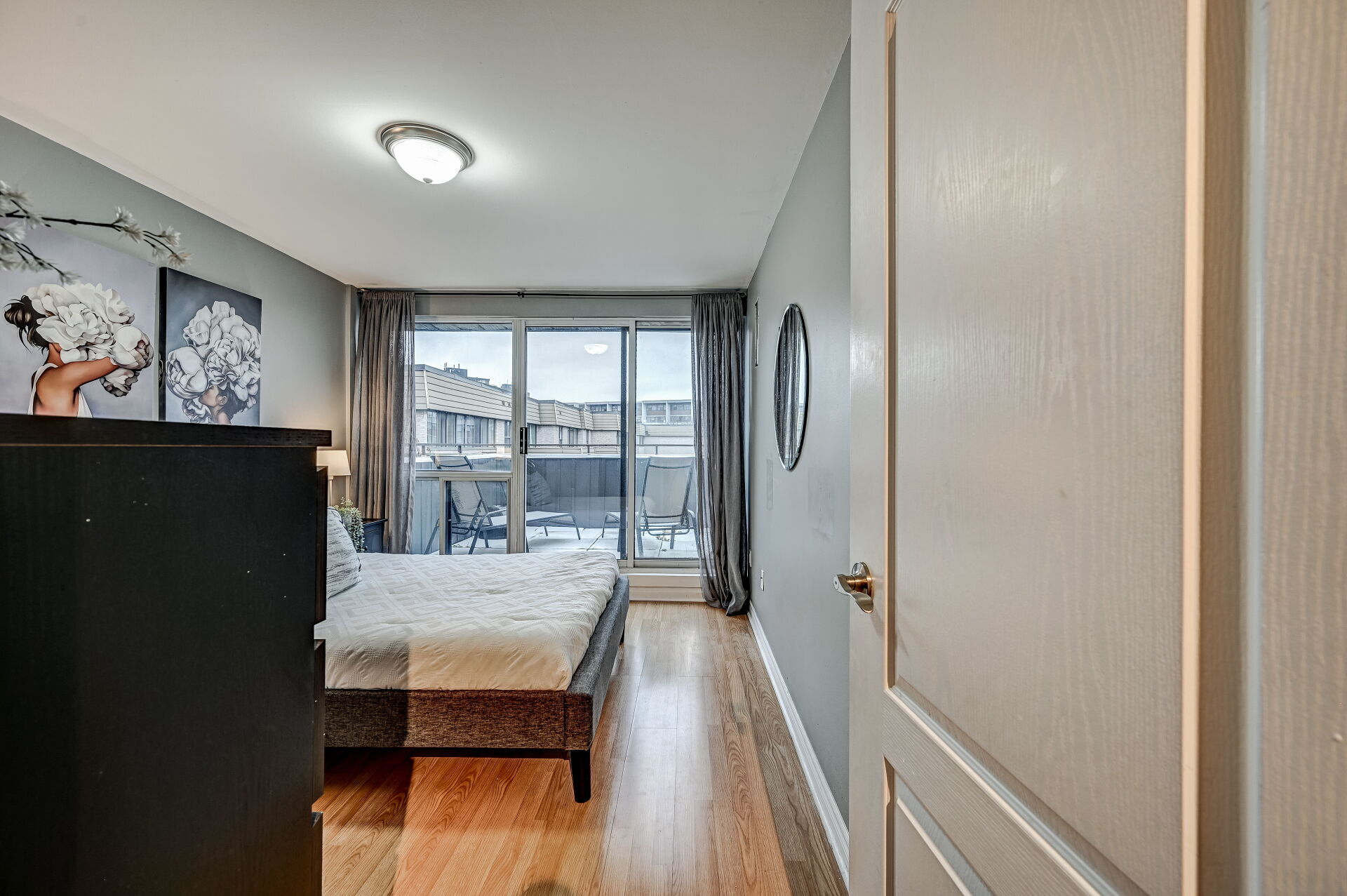 2095 Roche Court, #268, Mississauga, ON L5K 2C8