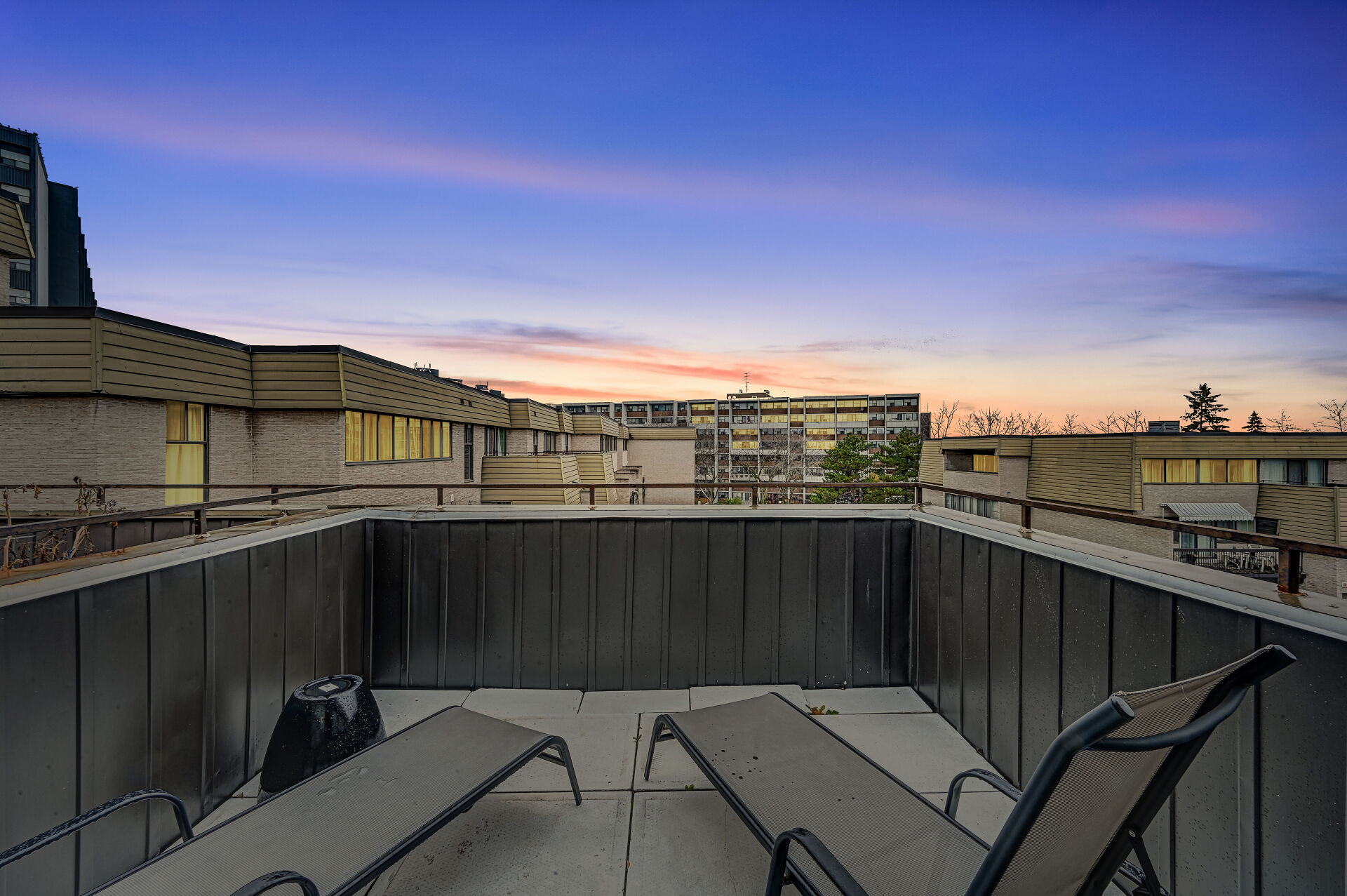 2095 Roche Court, #268, Mississauga, ON L5K 2C8