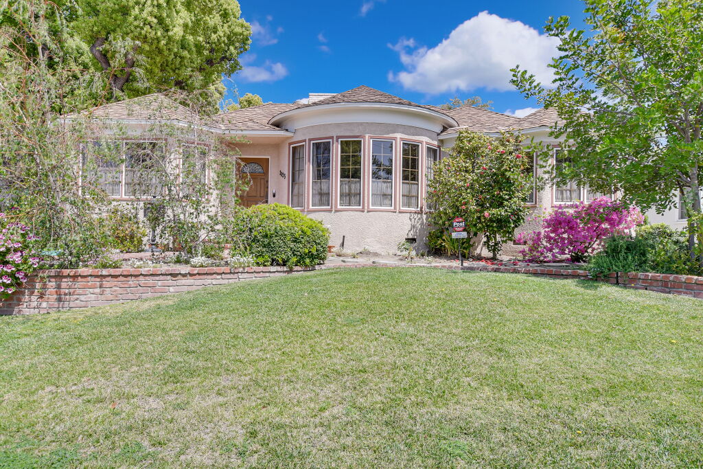 2025 West Road, Glendale, CA 91201