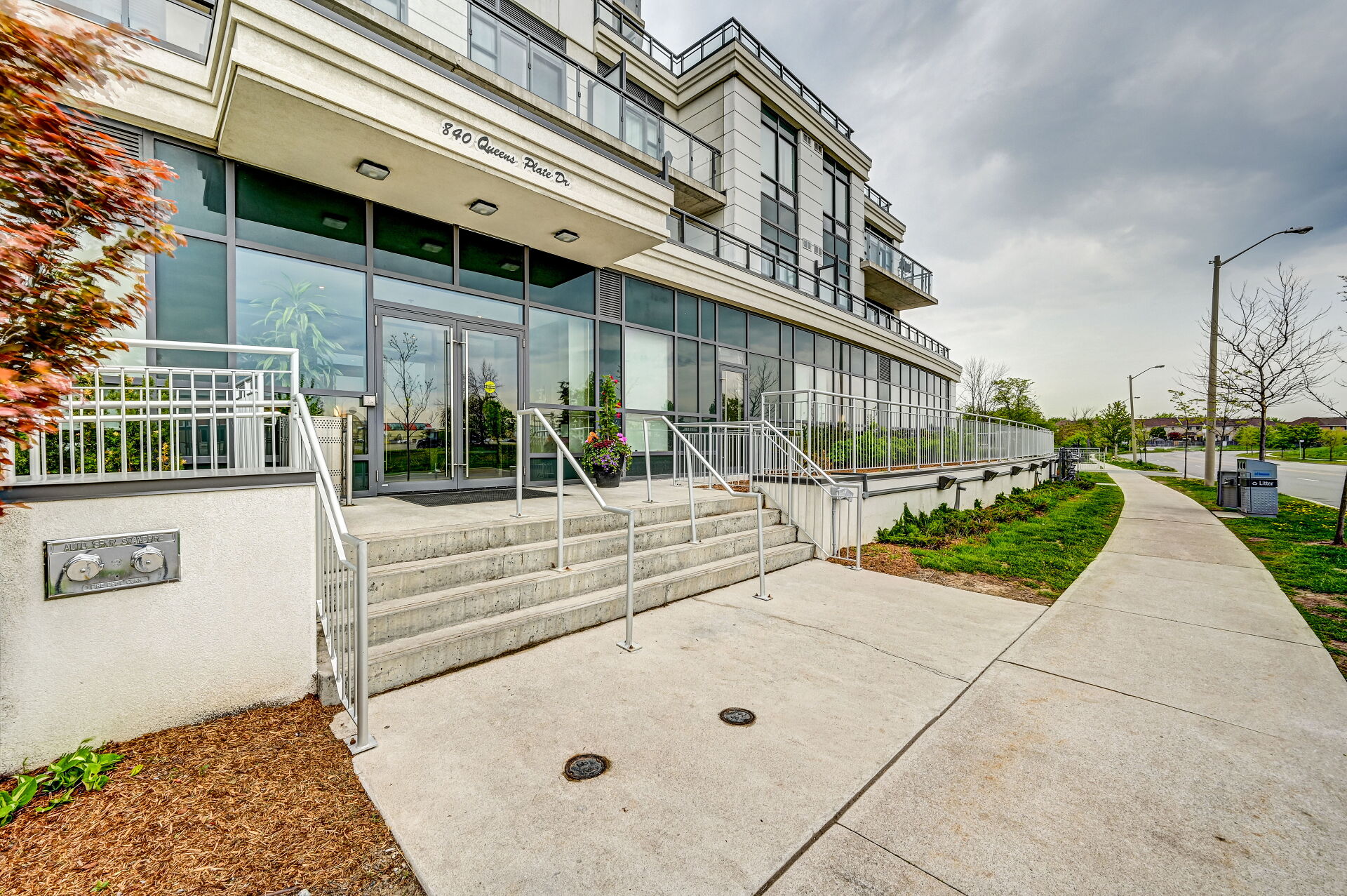 840 Queens Plate Drive, #403, Toronto, ON M9W 7J9 Virtual Tour