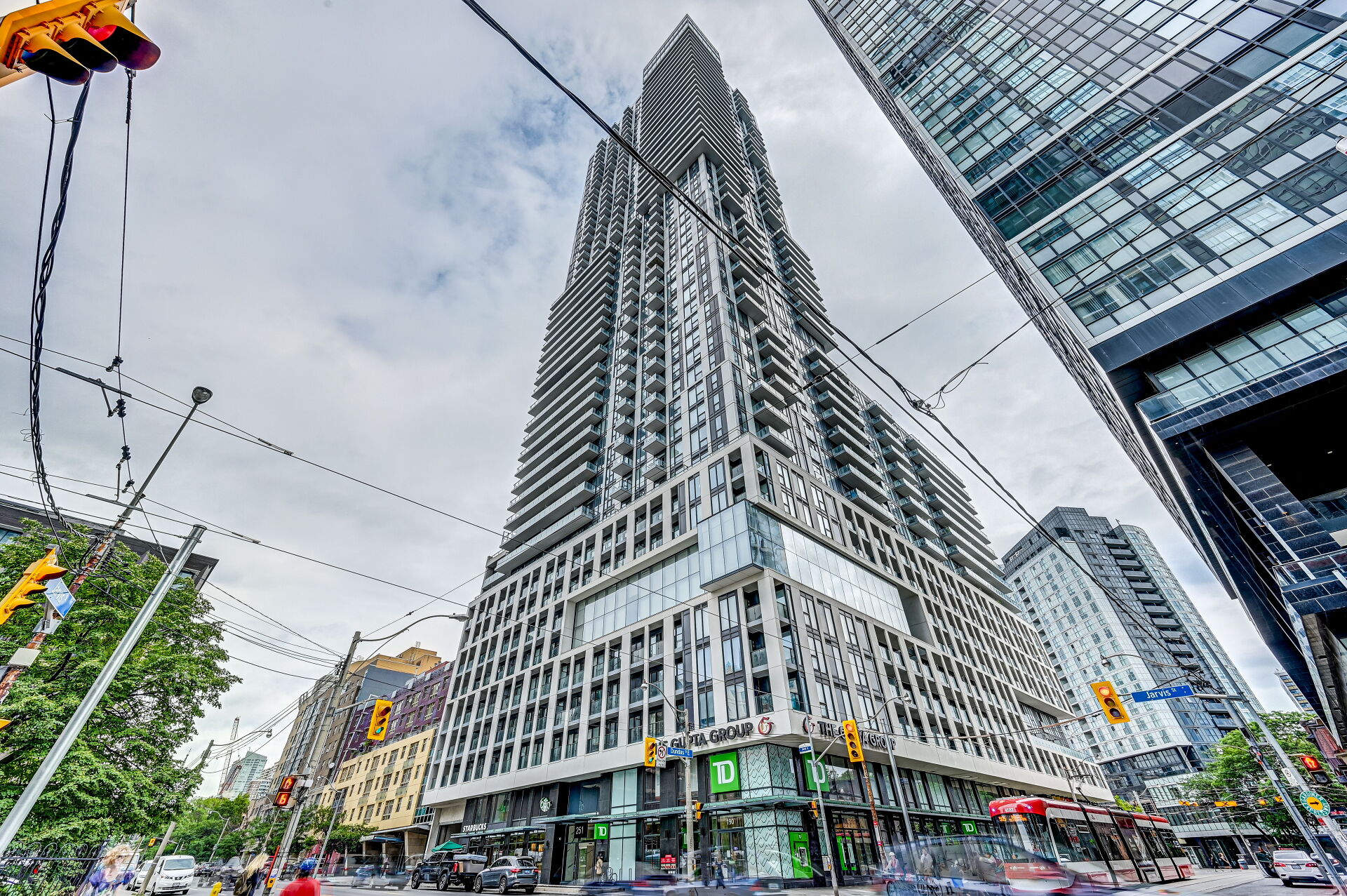 価格は安く #608, Street, Jarvis 251 Toronto, Tour Virtual 0C3 M5B ON 洋楽