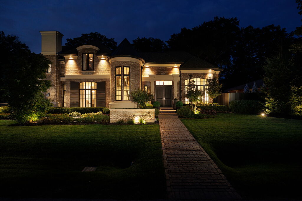 421 Wedgewood Drive, Oakville, ON L6J 4S3 421 Wedgewood Drive, Oakville, ON L6J 4S3