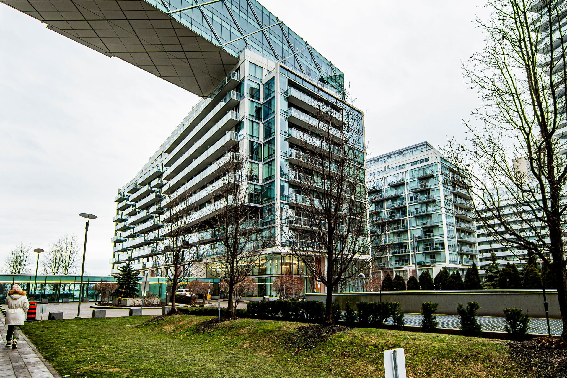 814 - 39 Queens Quay East, Toronto, ON M5A 1B6 Map View