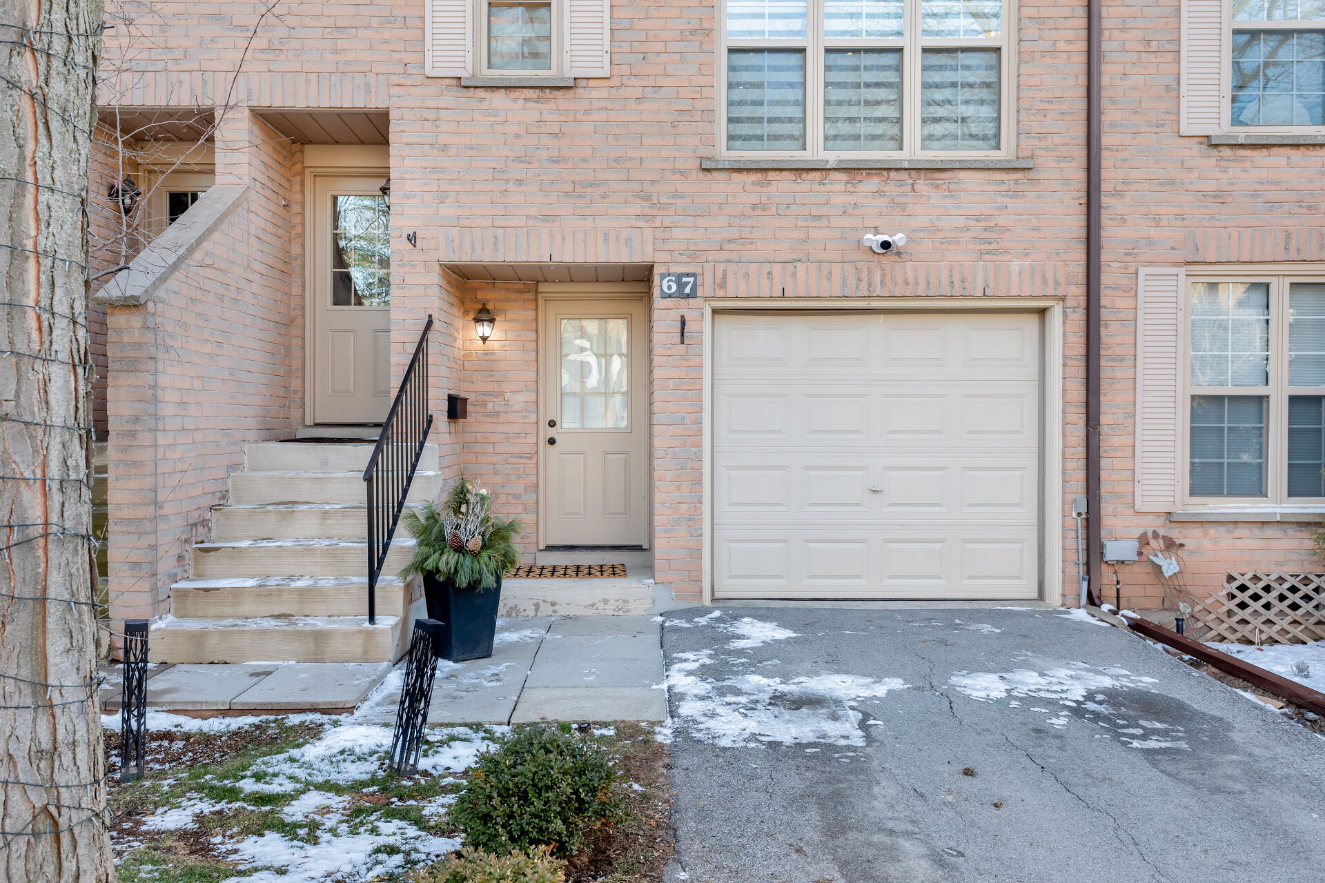 TH67 2272 Mowat Avenue Oakville ON L6H 5L8 Virtual Tour