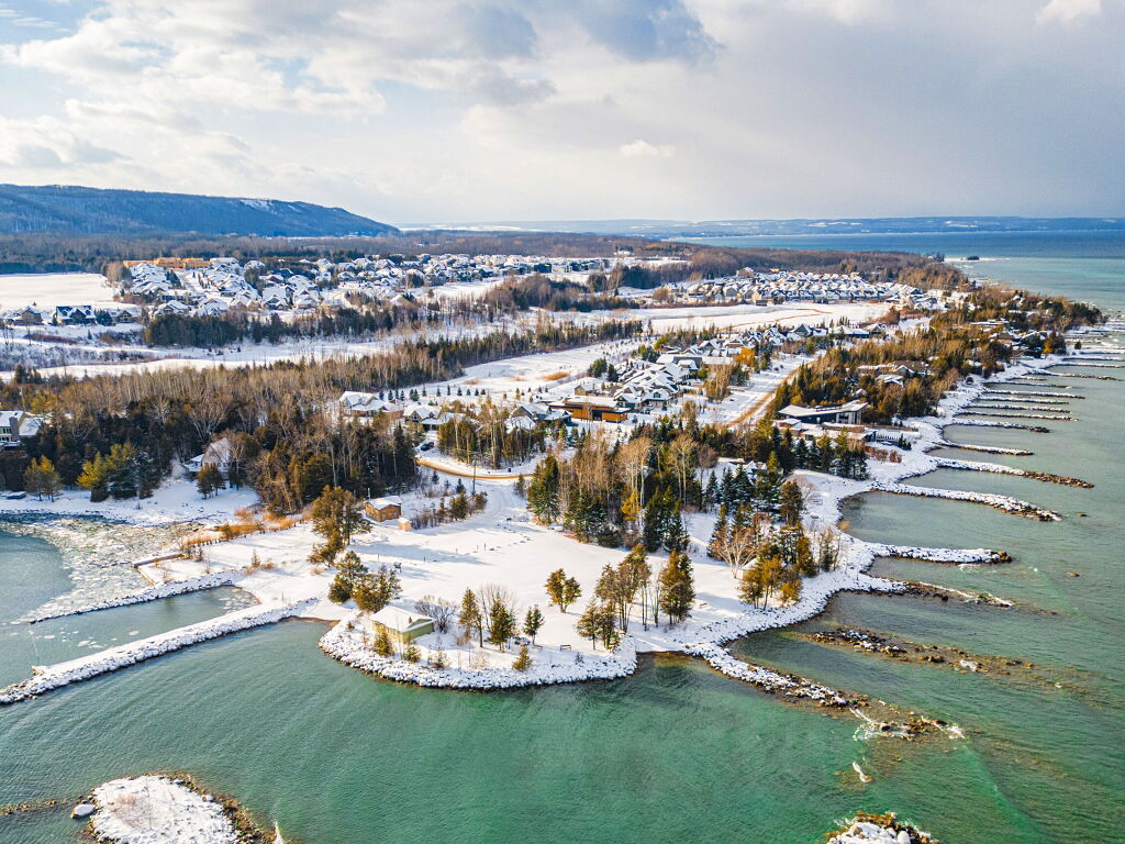 376 Sunset Boulevard, Thornbury, ON N0H 2P0