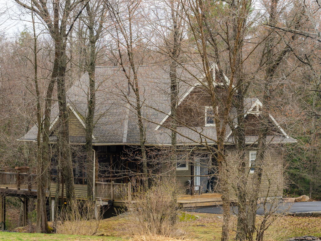 10 Duff Crescent, Parry Sound, ON P2A 2W9