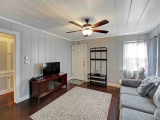 321 South 3rd Avenue, Oakdale, CA 95361