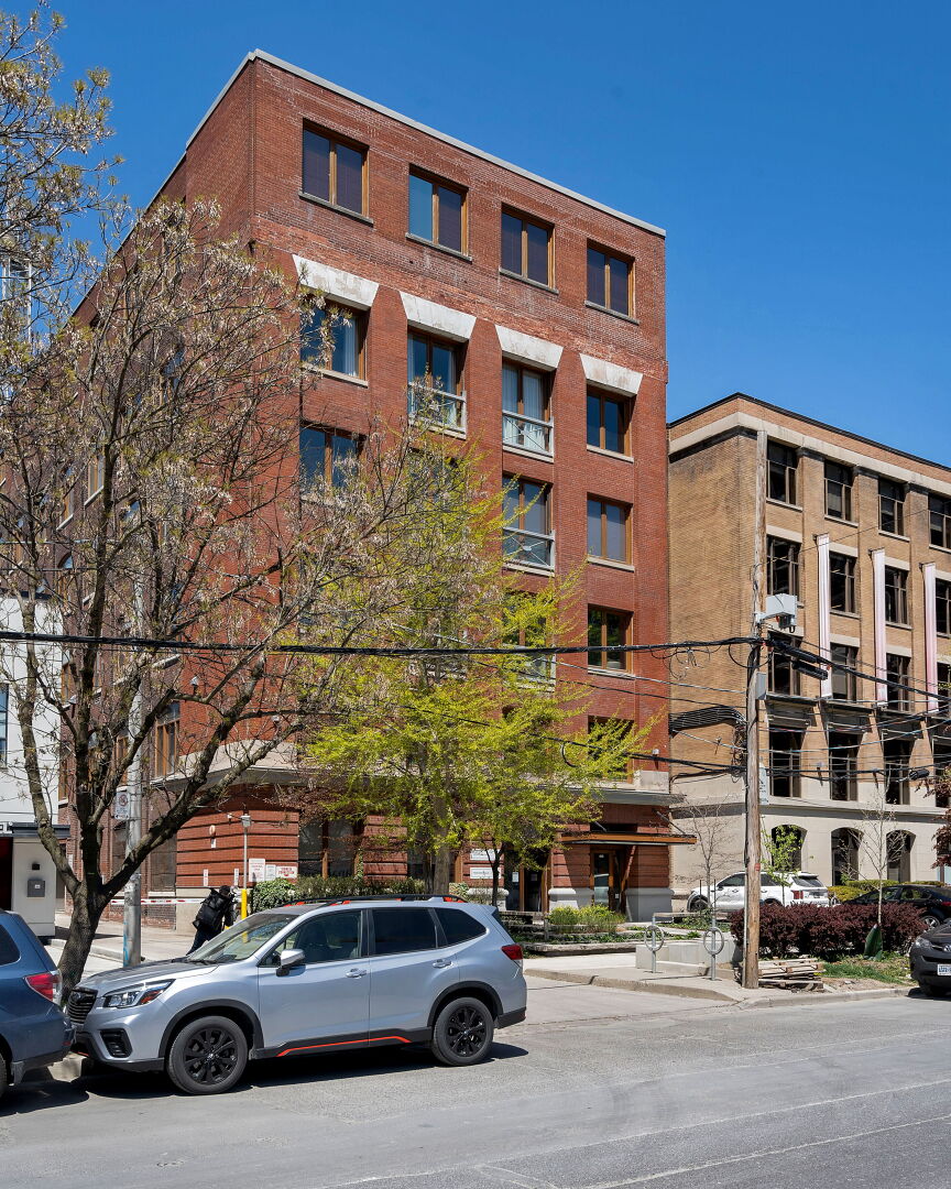 300-468 Wellington Street West, Toronto, ON M5V 1E3 Virtual Tour